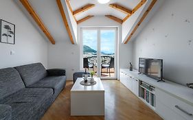 Apartment Mirna